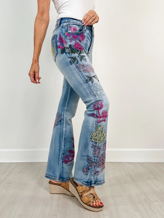 Oli & Hali Denim - Washed Floral Embroidery Stretch Jeans